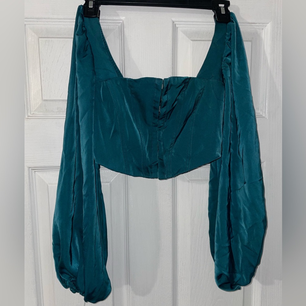 URBAN OUTFITTERS TOP
